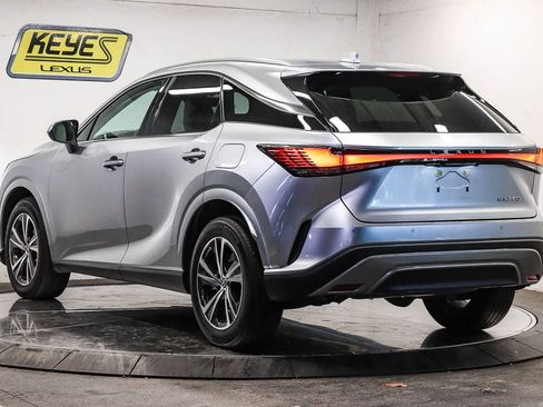 Used 2024 Lexus RX 350 FWD w/ Technology Package image 2