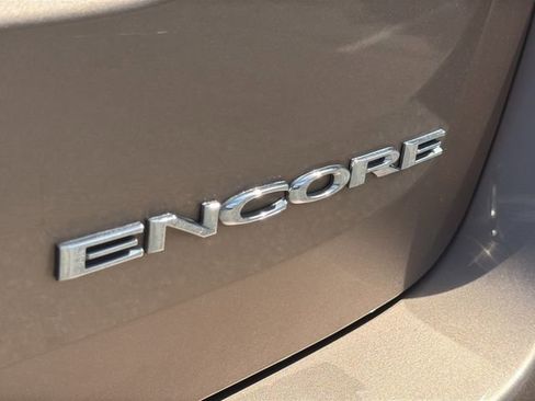 Certified 2019 Buick Encore Essence w/ Safety Package II FWD image 9