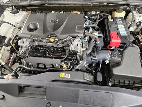 Used 2018 Toyota Camry SE w/ Audio Package FWD image 23