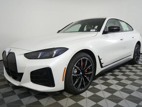 New 2026 BMW i4 eDrive40 w/ M Sport Package image 7