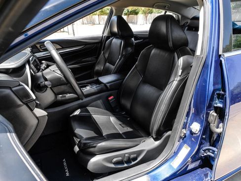 Used 2023 Nissan Maxima SV w/ Floor Mat Group FWD image 39