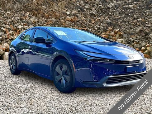Used 2023 Toyota Prius LE FWD image 1