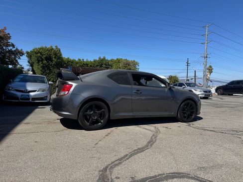 Used 2011 Scion tC image 2
