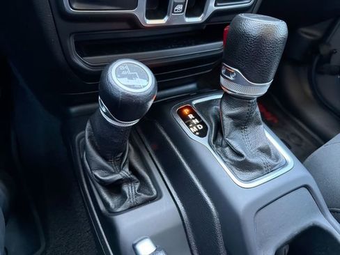 Used 2020 Jeep Gladiator Sport w/ Quick Order Package 24S AWD/4WD image 23