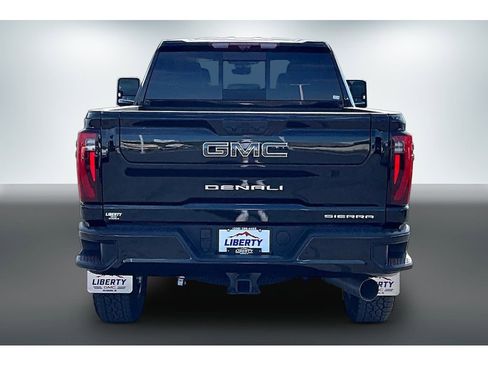 New 2026 GMC Sierra 3500 Denali Ultimate AWD/4WD image 4
