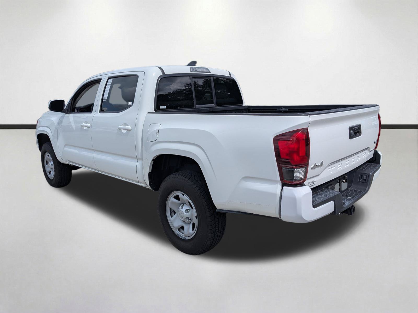 Used 2023 Toyota Tacoma SR AWD/4WD image 6