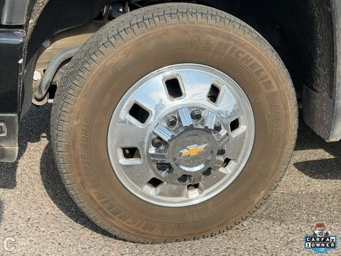 Used 2024 Chevrolet Silverado 3500 High Country w/ High Country Premium Package AWD/4WD image 6