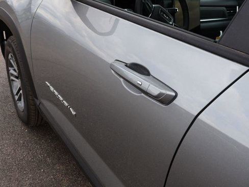 New 2026 GMC Terrain Elevation FWD image 12