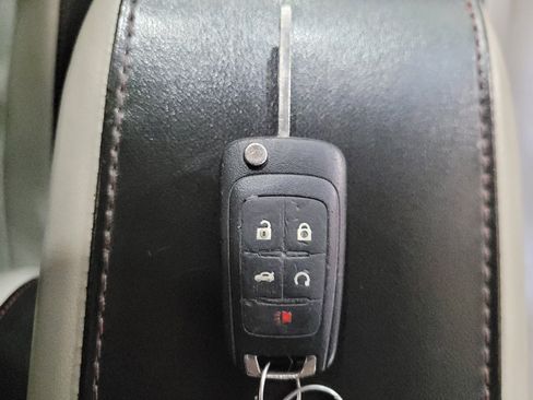 Used 2014 GMC Terrain SLT FWD image 32