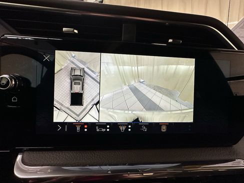 Used 2024 GMC Sierra 1500 Denali AWD/4WD image 33