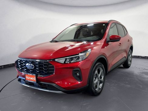 Used 2025 Ford Escape ST-Line Select AWD/4WD image 3
