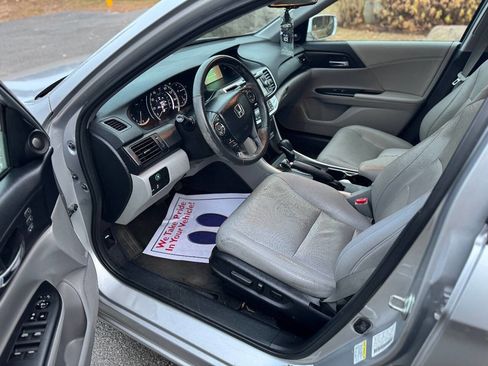 Used 2013 Honda Accord EX-L image 9