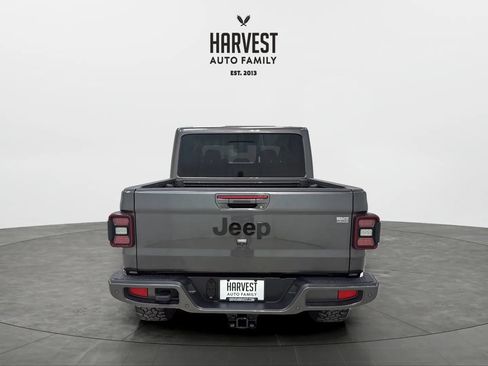 Used 2021 Jeep Gladiator Overland AWD/4WD image 5
