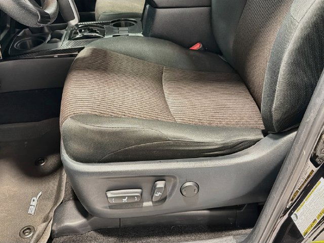 Used 2019 Toyota 4Runner TRD Off-Road AWD/4WD image 17