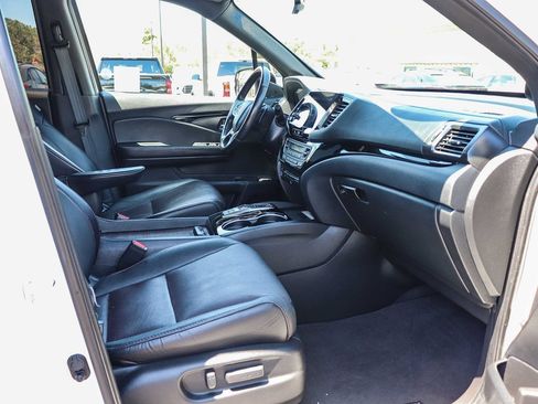 Used 2021 Honda Pilot Black Edition image 20