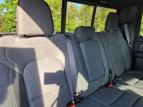 Used 2024 RAM 1500 Big Horn AWD/4WD image 5