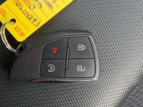 Certified 2025 Chevrolet Equinox LT w/ Safety and Technology Package FWD image 16
