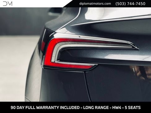 Used 2025 Tesla Model 3 Long Range AWD/4WD image 15