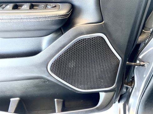 Used 2024 RAM 1500 Laramie image 15