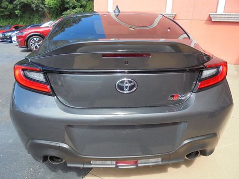 Used 2022 Toyota GR86 image 6