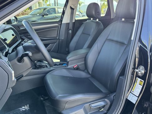 Used 2019 Volkswagen Jetta SEL FWD image 16