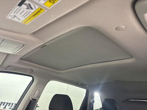 Used 2025 Honda CR-V EX image 10