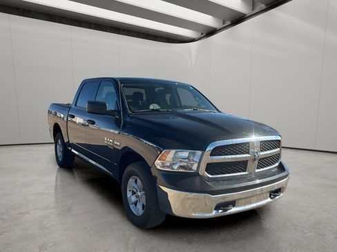 Used 2022 RAM 1500 Classic SLT w/ Protection Group image 7