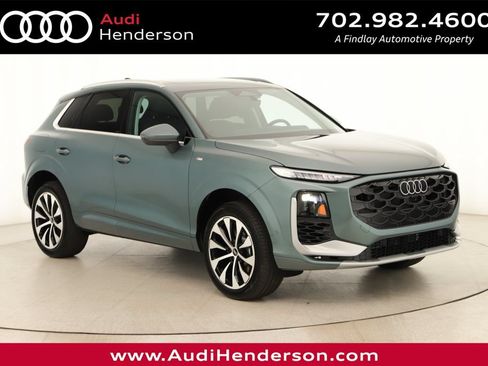New 2026 Audi Q3 quattro 2.0T AWD/4WD image 1