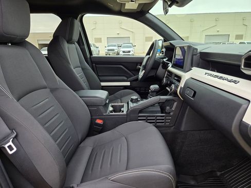 Used 2024 Toyota Tacoma TRD Off-Road AWD/4WD image 25