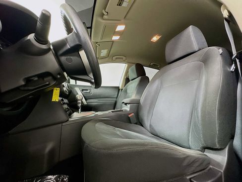 Used 2015 Nissan Rogue S w/ Convenience Package FWD image 18
