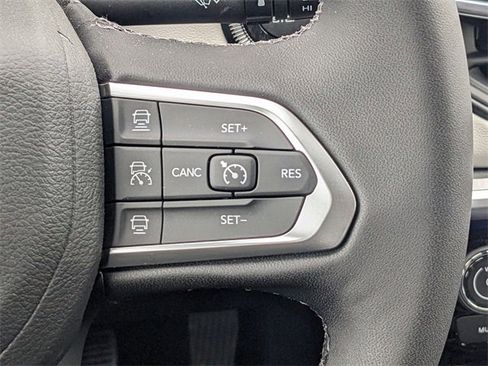 New 2025 Jeep Compass Limited w/ Sun & Sound Group image 18