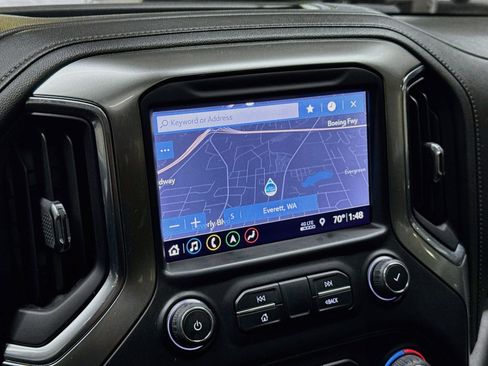Used 2019 Chevrolet Silverado 1500 LTZ w/ LTZ Premium Package AWD/4WD image 16