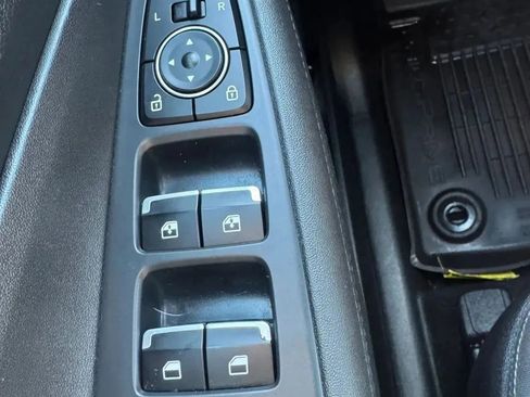 Used 2020 Hyundai Santa Fe SEL AWD/4WD image 14