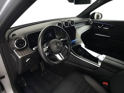 Used 2025 Mercedes-Benz GLC 350e 4MATIC w/ AMG Line image 8