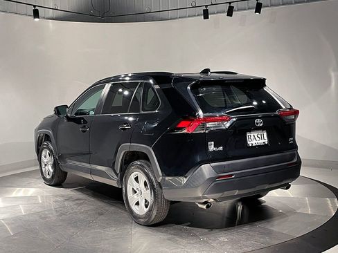 Used 2019 Toyota RAV4 XLE image 13