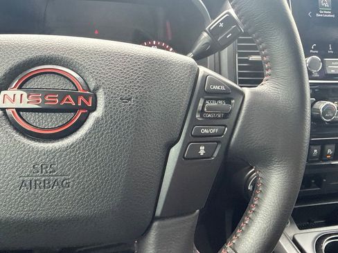 Used 2023 Nissan Titan PRO-4X w/ Pro-4x Convenience Package AWD/4WD image 18
