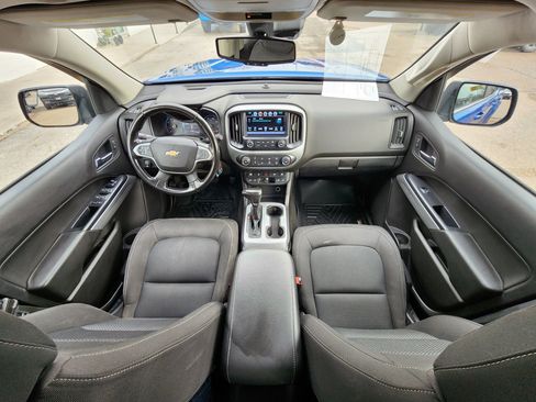 Used 2018 Chevrolet Colorado LT w/ LT Convenience Package image 17