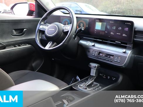 Used 2025 Hyundai Kona SEL image 23