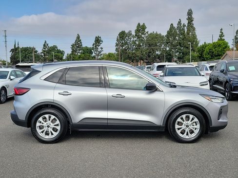 Used 2024 Ford Escape Active FWD image 5