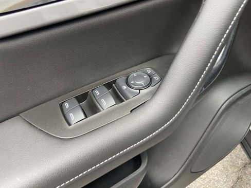 Certified 2025 Chevrolet Blazer LT image 8