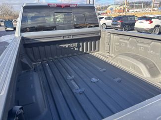 Used 2024 GMC Sierra 2500 AT4 w/ AT4 Preferred Package video 5