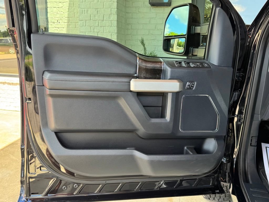 Used 2022 Ford F350 Lariat w/ Lariat Ultimate Package AWD/4WD image 38
