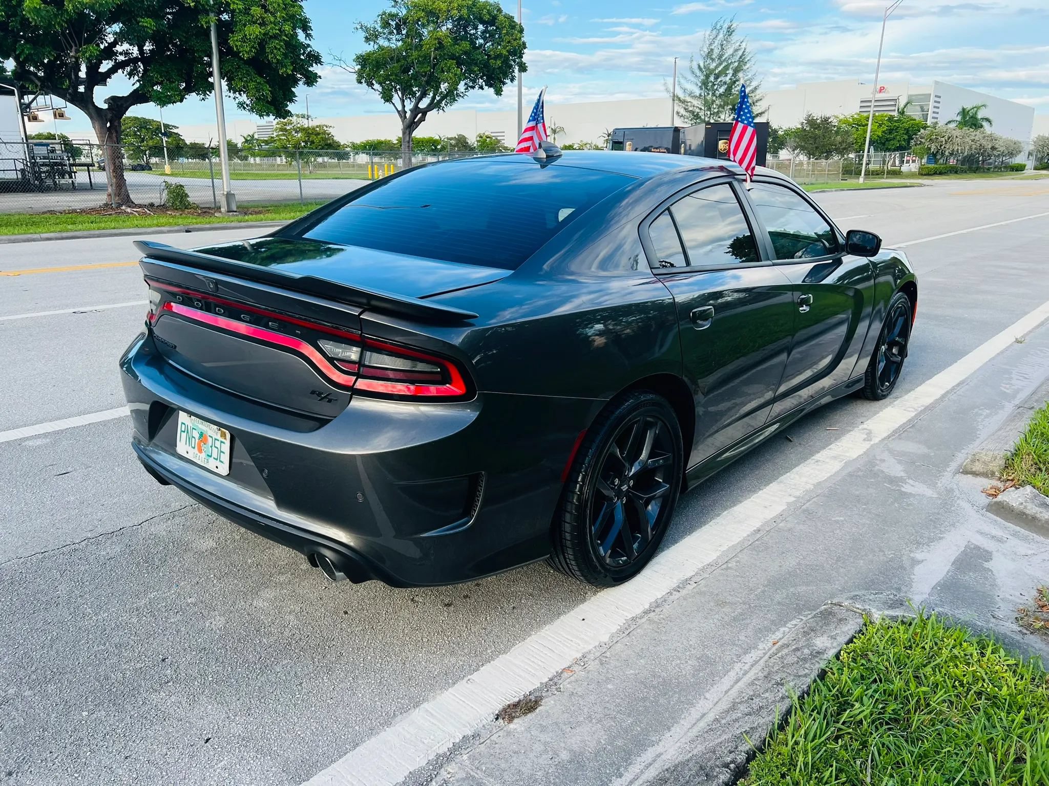 Used 2023 Dodge Charger R/T w/ Blacktop Package RWD image 5
