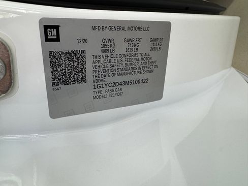 Used 2021 Chevrolet Corvette Stingray 3LT w/ Z51 Performance Package image 38