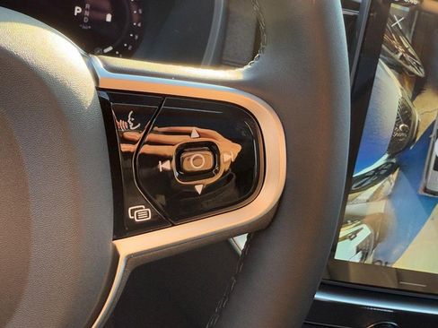 New 2026 Volvo XC90 B6 Ultra w/ Protection Package image 13