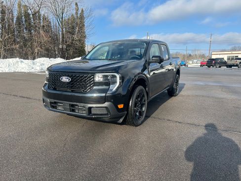 New 2026 Ford Maverick Lariat w/ Black Appearance Package AWD/4WD image 8