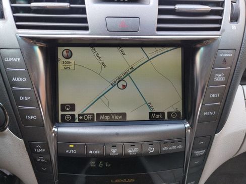 Used 2008 Lexus LS 460 image 17