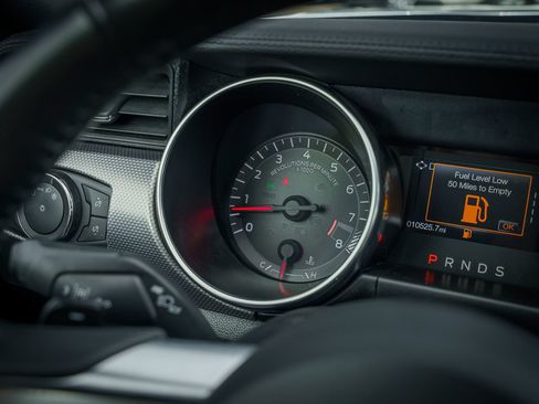 Used 2021 Ford Mustang GT RWD image 43