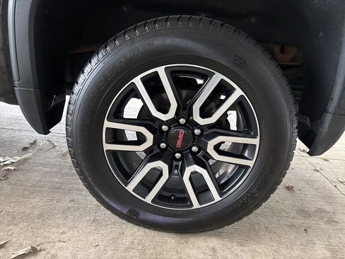 Used 2019 GMC Sierra 1500 AT4 image 42