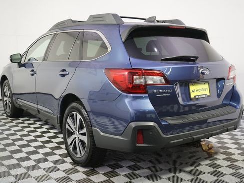 Used 2019 Subaru Outback 2.5i Limited AWD/4WD image 4